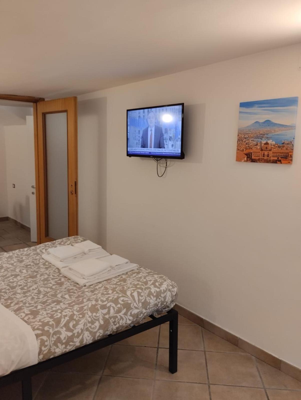 Amedeo Square Bed & Breakfast เนเปิลส์ ภายนอก รูปภาพ