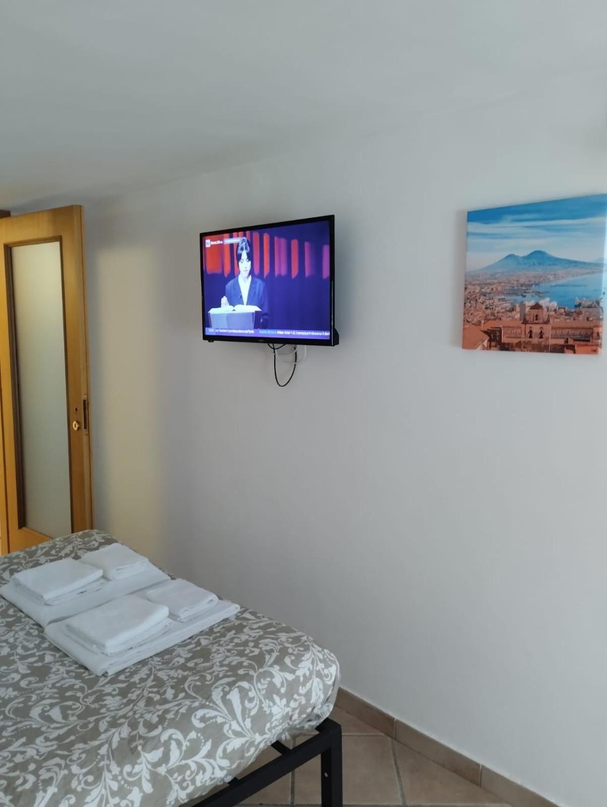Amedeo Square Bed & Breakfast เนเปิลส์ ภายนอก รูปภาพ