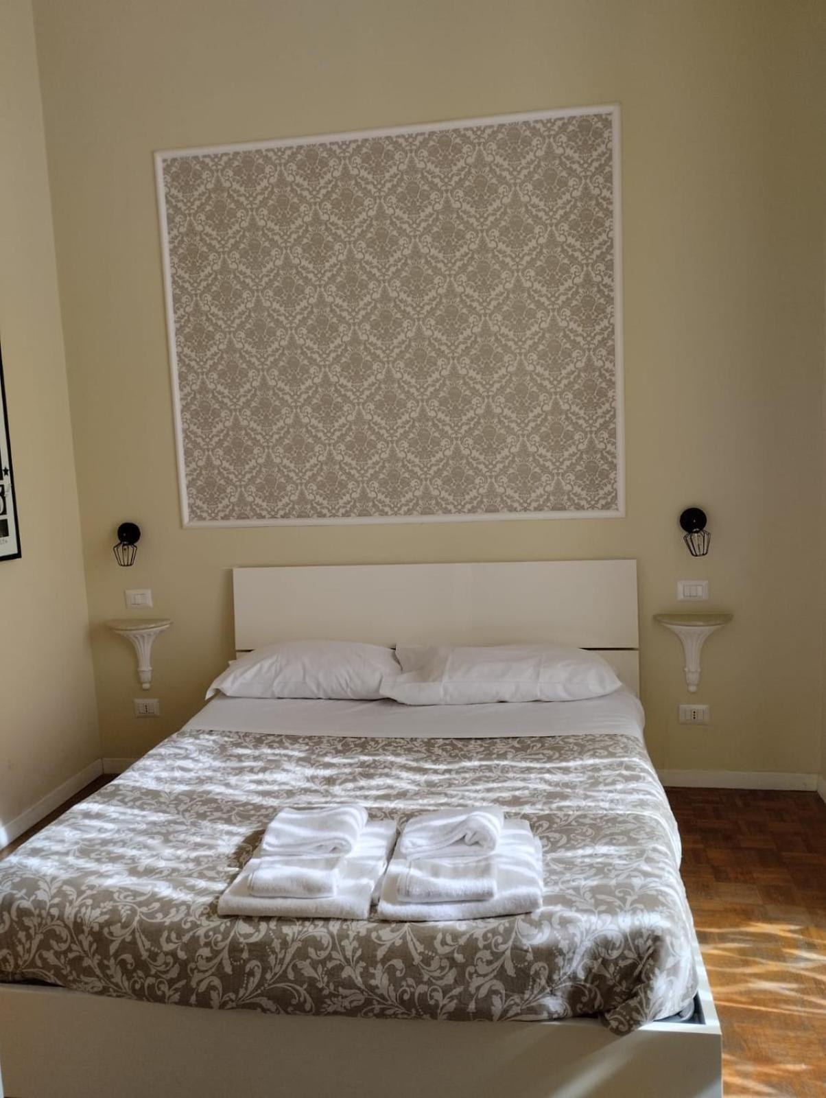 Amedeo Square Bed & Breakfast เนเปิลส์ ภายนอก รูปภาพ