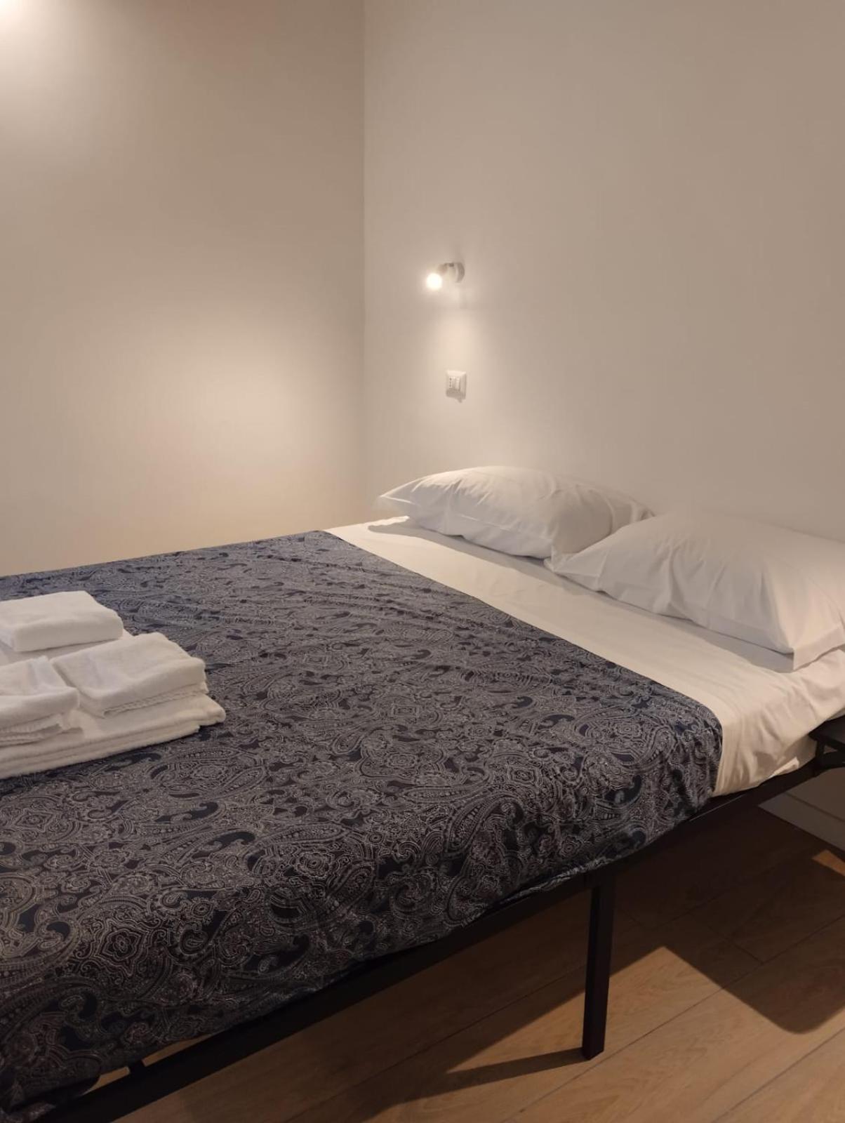 Amedeo Square Bed & Breakfast เนเปิลส์ ภายนอก รูปภาพ